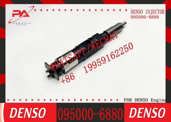High quality fuel injector 095000-6880  RE546777 RE529149 RE529118 RE529117 RE532216