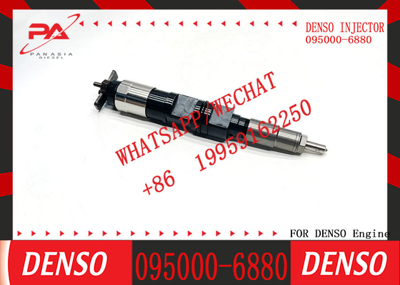 High quality fuel injector 095000-6880  RE546777 RE529149 RE529118 RE529117 RE532216
