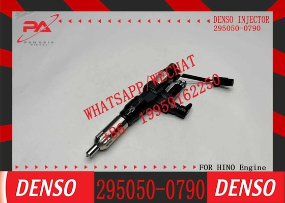 High Quality Fuel injector 295050-0790/295050-0231 Diesel Fuel injector 23670-E0530/23670-E0400 for Nissan truck